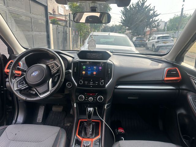 סובארו פורסטר