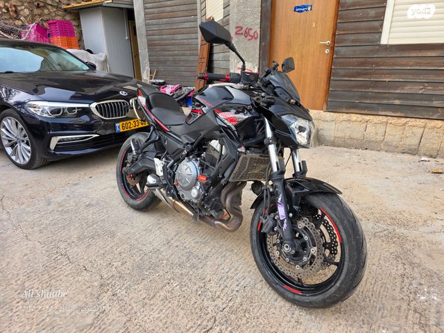 קאוואסאקי Z650