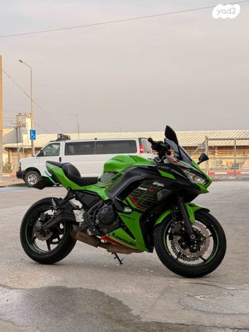 קאוואסאקי נינג'ה 650