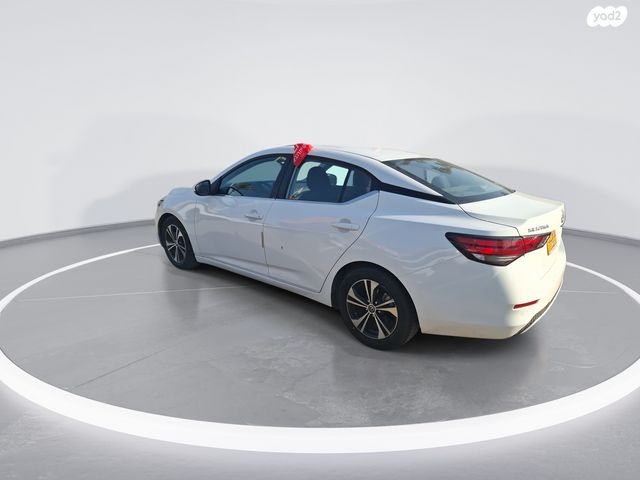 ניסאן סנטרה