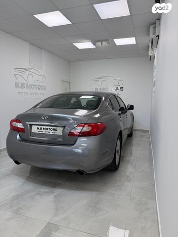 אינפיניטי G37