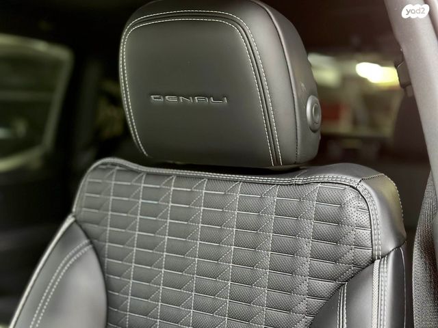 ג'י.אם.סי סיירה EV  