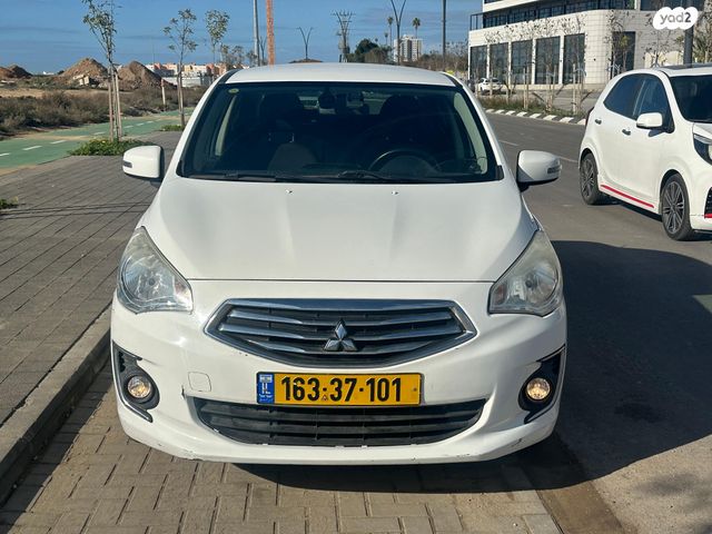 מודעת רכב מיצובישי אטראז'