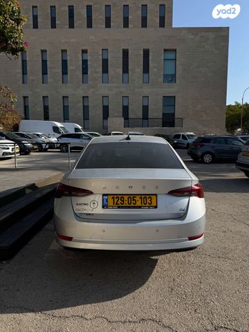 סקודה אוקטביה