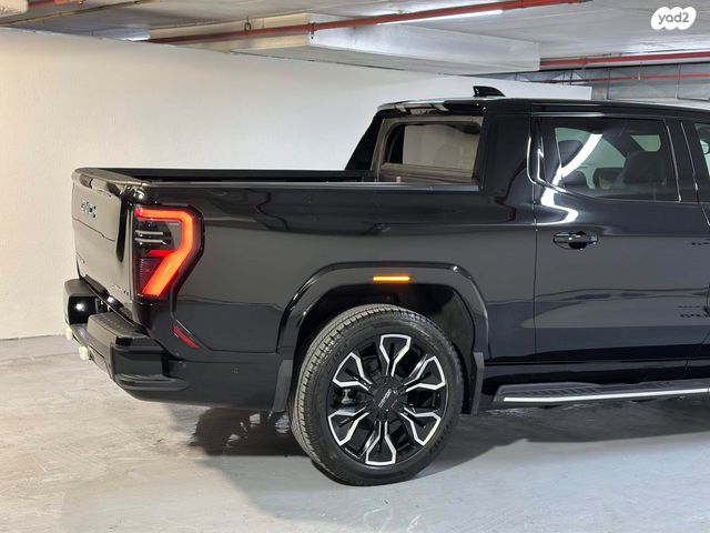 ג'י.אם.סי סיירה EV  