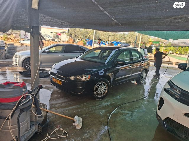 מיצובישי לנסר