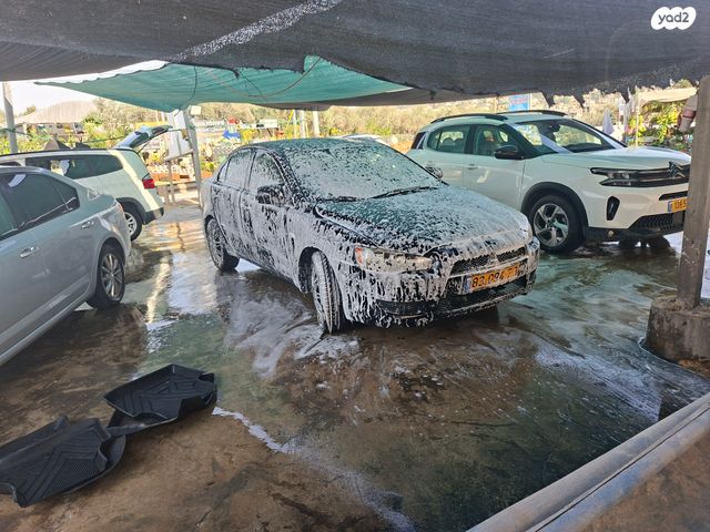 מיצובישי לנסר