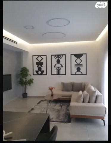 אורנה פורת 16