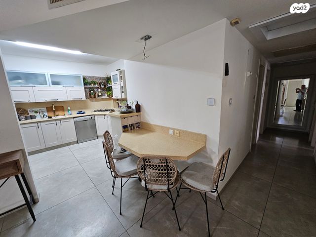 גג/ פנטהאוז, יפה אברהם 14, קרית רבין, חולון