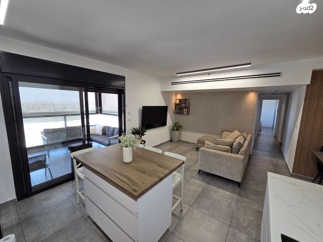 דירה, שמעון פרס 42, מורשת, מודיעין מכבים רעות