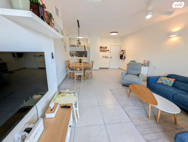 דירה, אוסטרובסקי 17, כפר סבא הירוקה, כפר סבא