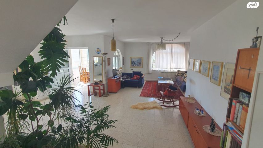 בית פרטי/ קוטג', לבונה 5, קרית יערים, גבעת זאב