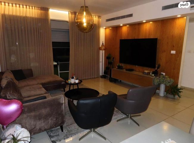 גג/ פנטהאוז, דרך התבלינים 102, הבשמים, שחמון, רובע 6, אילת