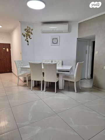 דירה, הלל יפה 35, מרכז העיר, חדרה