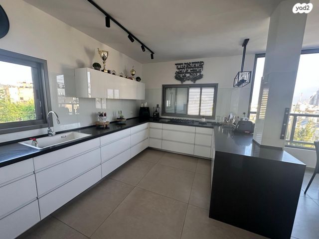 דירה, הפועל 1, לב העיר, בת ים