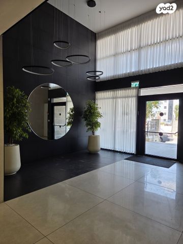 דירה, שמעון פרס 42, מורשת, מודיעין מכבים רעות