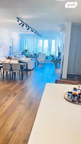 דירה, משמר הירדן 37, שיכון דן, נווה דן, תל אביב יפו