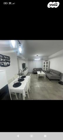 דירה, יצחק שמיר 7, נווה שרון / שער העיר, נתיבות