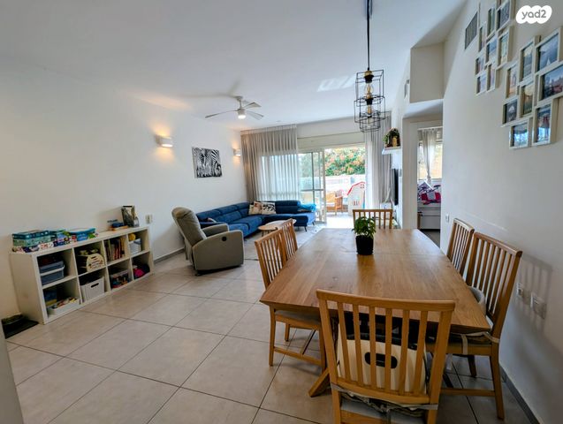 דירה, אוסטרובסקי 17, כפר סבא הירוקה, כפר סבא