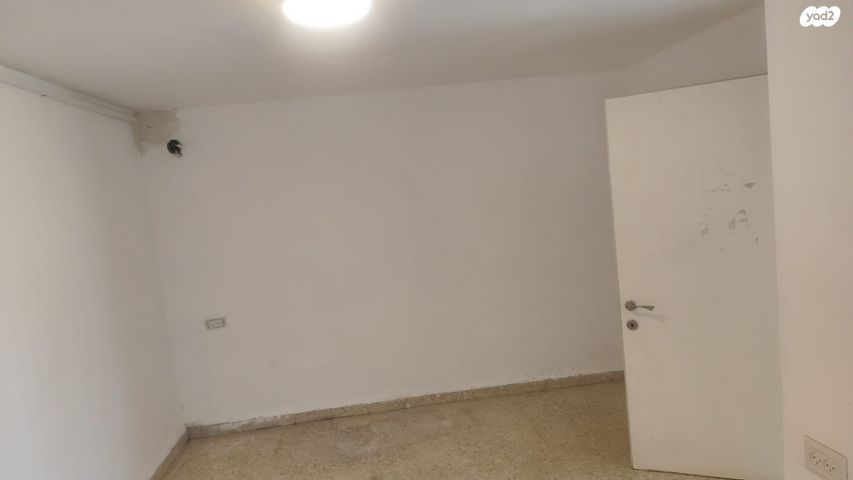 דירת גן, מצדה 12, שיכון ב, טבריה