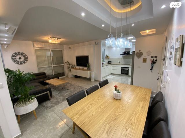 דירת גן, אליהו מרידור 55, פסגת זאב, ירושלים