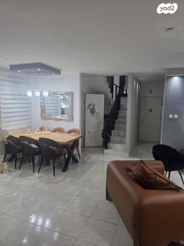 גג/ פנטהאוז, מחניים 4, הסיטי, אשקלון