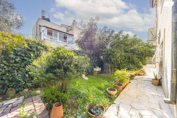 בית פרטי/ קוטג', לבונה 5, קרית יערים, גבעת זאב