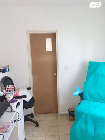 דירה, אהרון לובלין 26, גני אביב, לוד