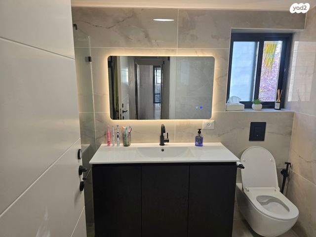 דירה, עליית הנוער 14, רמות, ירושלים