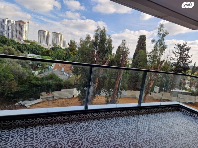 בית גוברין 7