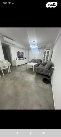 דירה, יצחק שמיר 7, נווה שרון / שער העיר, נתיבות