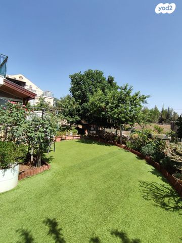 בית פרטי/ קוטג', עפרוני 5, נווה מנחם, גבעת זאב