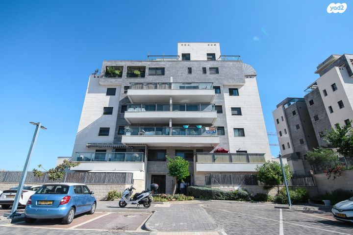 דירה, אלון 15, החורש, חריש