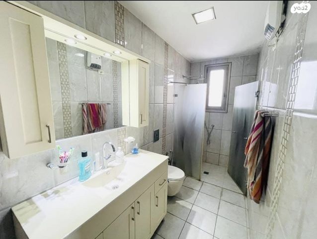 גג/ פנטהאוז, צמרות 4, גני אביב, לוד