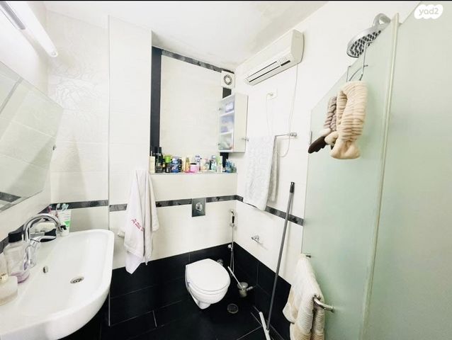 גג/ פנטהאוז, צמרות 4, גני אביב, לוד