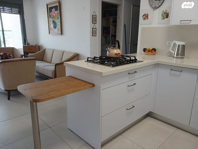 דירה, לוי אשכול 20, מרכז דרום, רעננה