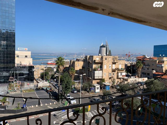 גג/ פנטהאוז, יבנה 1, הדר מרכז, חיפה