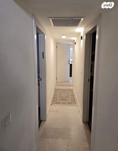 דירה, עליית הנוער 14, רמות, ירושלים