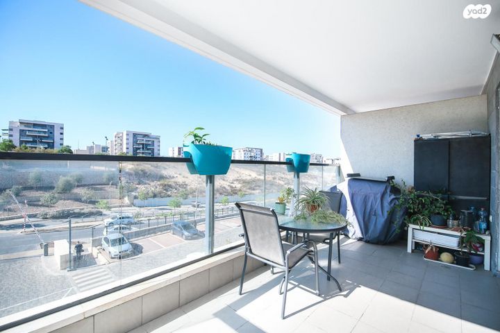 דירה, אלון 15, החורש, חריש