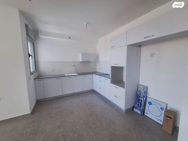 דירה, אהוד מנור 9, נאות אפק, אפקה, קרית ביאליק