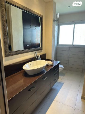 גג/ פנטהאוז, חנקין 10, ראשונים, ראשון לציון