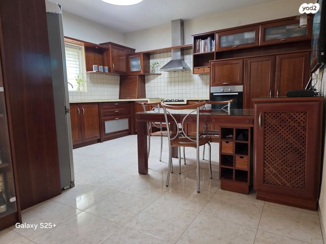 בית פרטי/ קוטג', חבצלת 12, מרכז העיר, עפולה