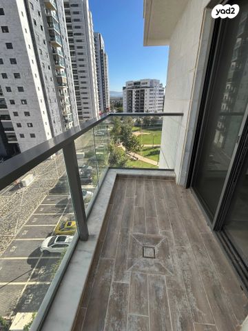 דירה, נעמי שמר 8, נאות אפק, אפקה, קרית ביאליק