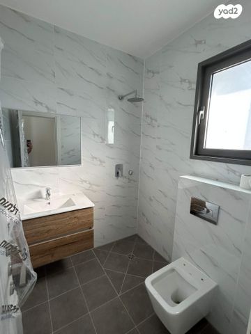 דירה, נעמי שמר 8, נאות אפק, אפקה, קרית ביאליק