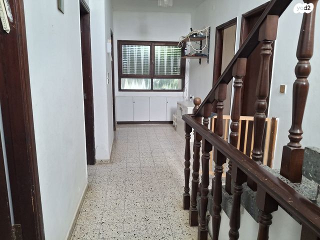 סאבלט, בני גאולים 7, כפר ידידיה