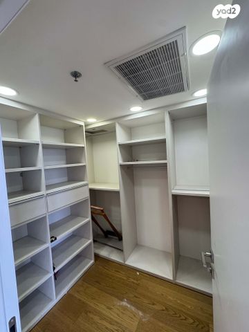 דירה, האשל 12, שכונת יהלום, מרכז העיר ב, רמת גן