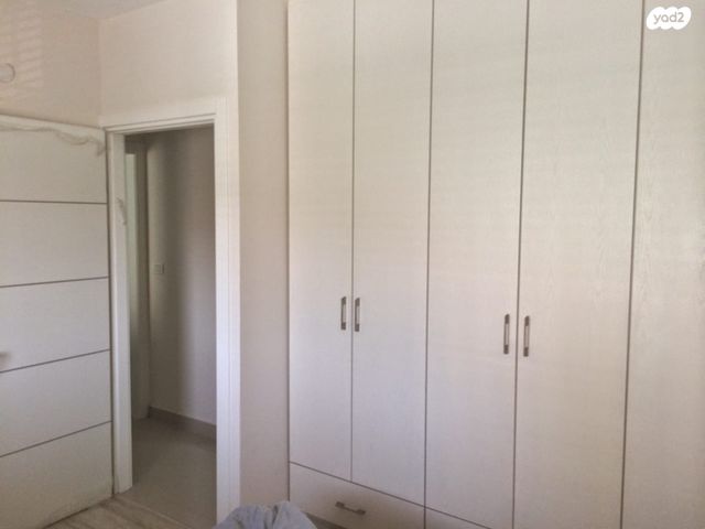 דירה, תרמ"ב 32, אברמוביץ', ראשון לציון