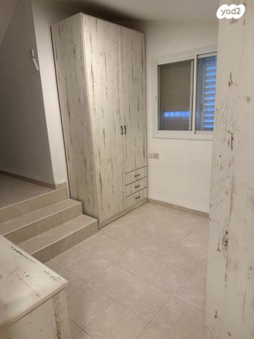 גג/ פנטהאוז, יצחק יציב 3, קרית חיים מזרחית, חיפה