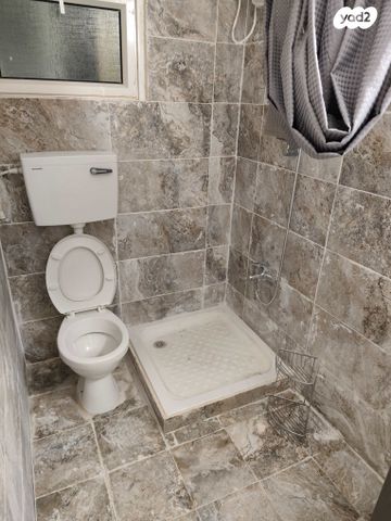 דירה, החייל האלמוני 6, הקוממיות, קרית גת