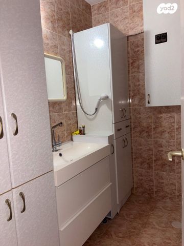 דירה, קרן היסוד 318, שכונה ותיקה - מרכז העיר, מעלות תרשיחא